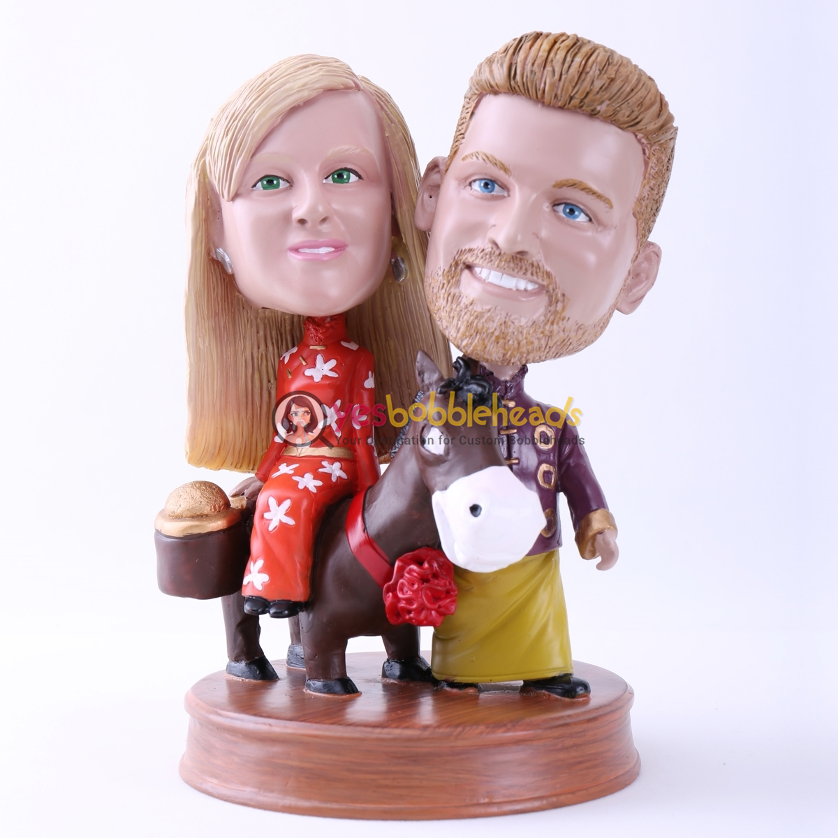 Picture of Custom Bobblehead Doll: Bride and Groom in Chinese Wedding