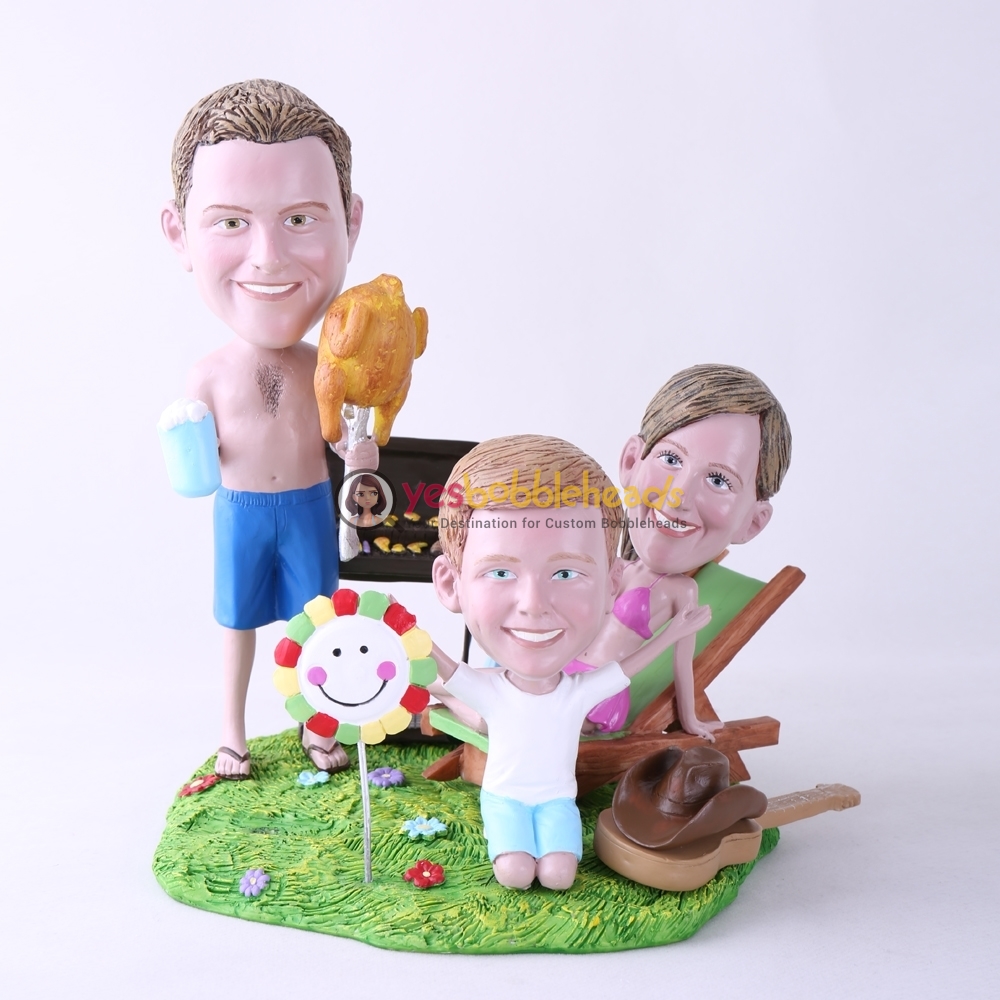 Picture of Custom Bobblehead Doll: BBQ Theme Mother & Father & Son