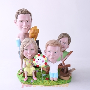Picture of Custom Bobblehead Doll: BBQ Theme Family